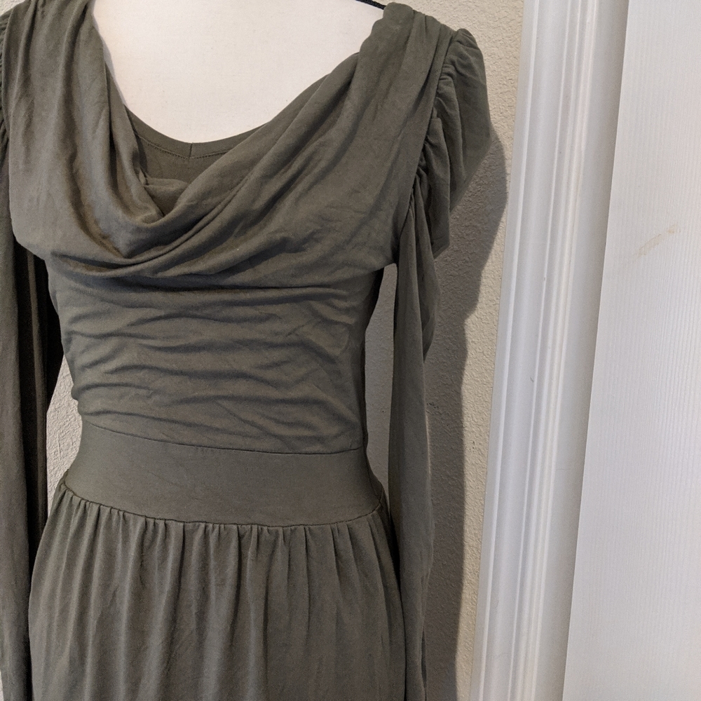 Scandinavian Object Collectors dress - Picture 3 of 6